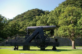 集成館事業で造られた大砲（復元）
